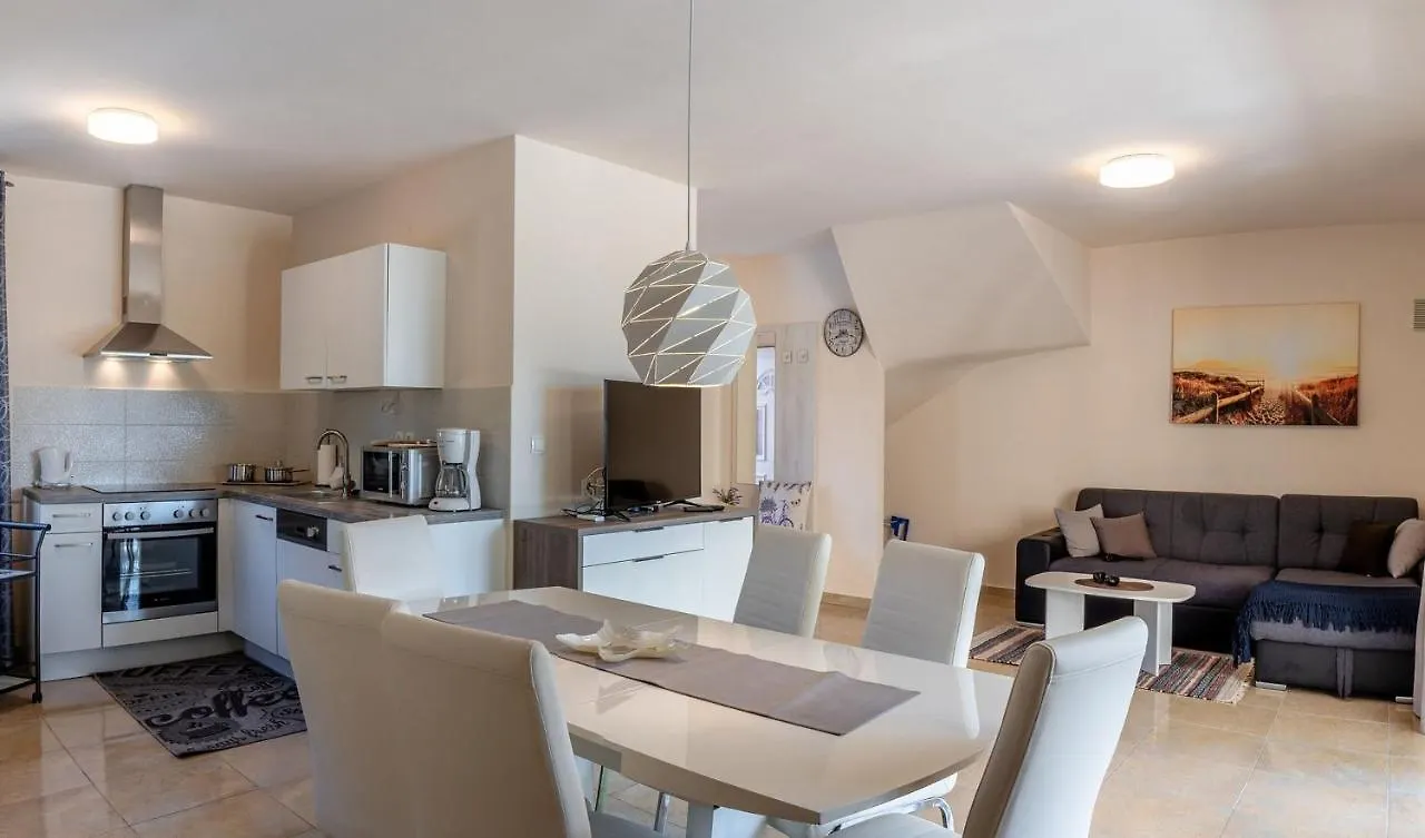 Apartments Sum Mora Vir