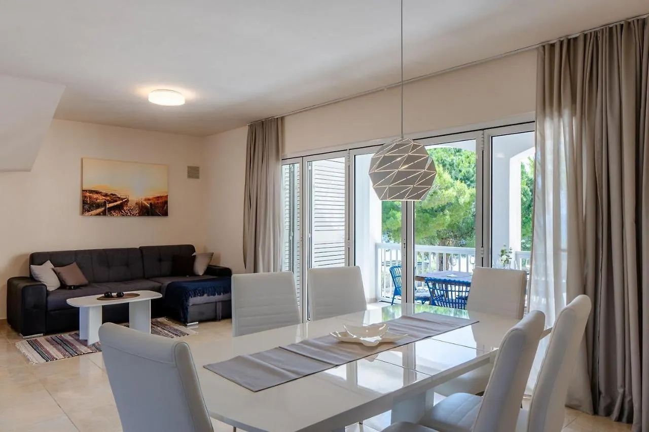 Apartments Sum Mora Vir Croatia