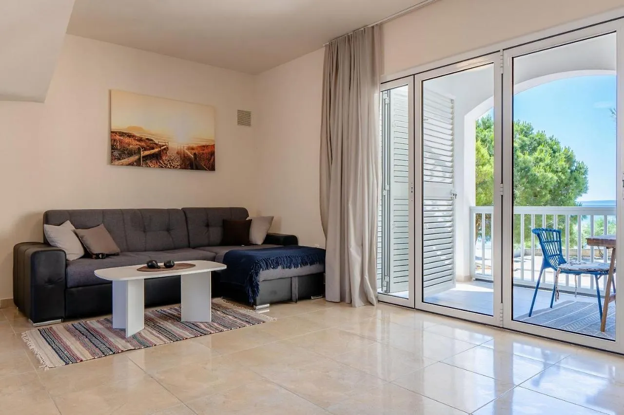 Apartments Sum Mora Vir