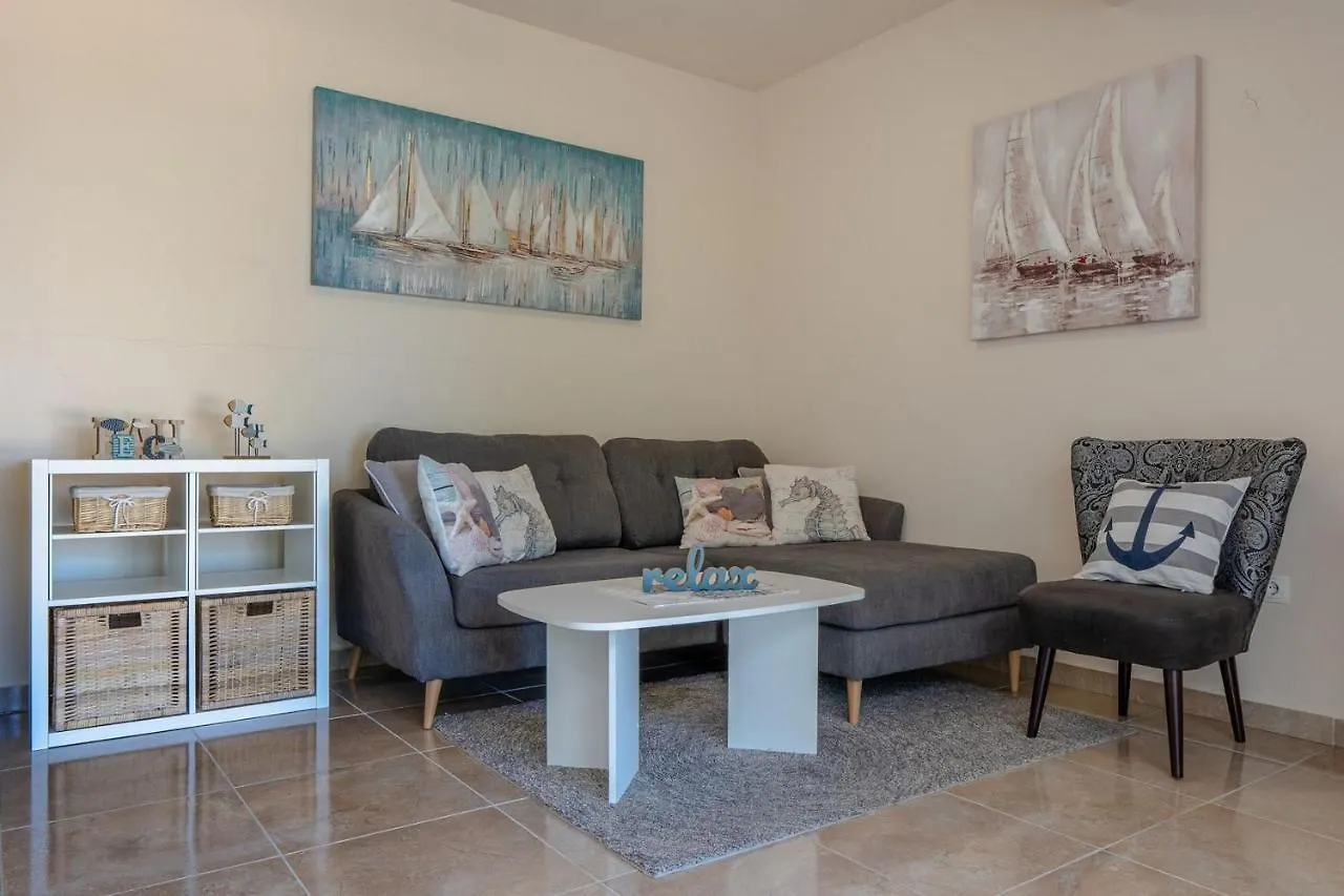 Apartments Sum Mora Vir
