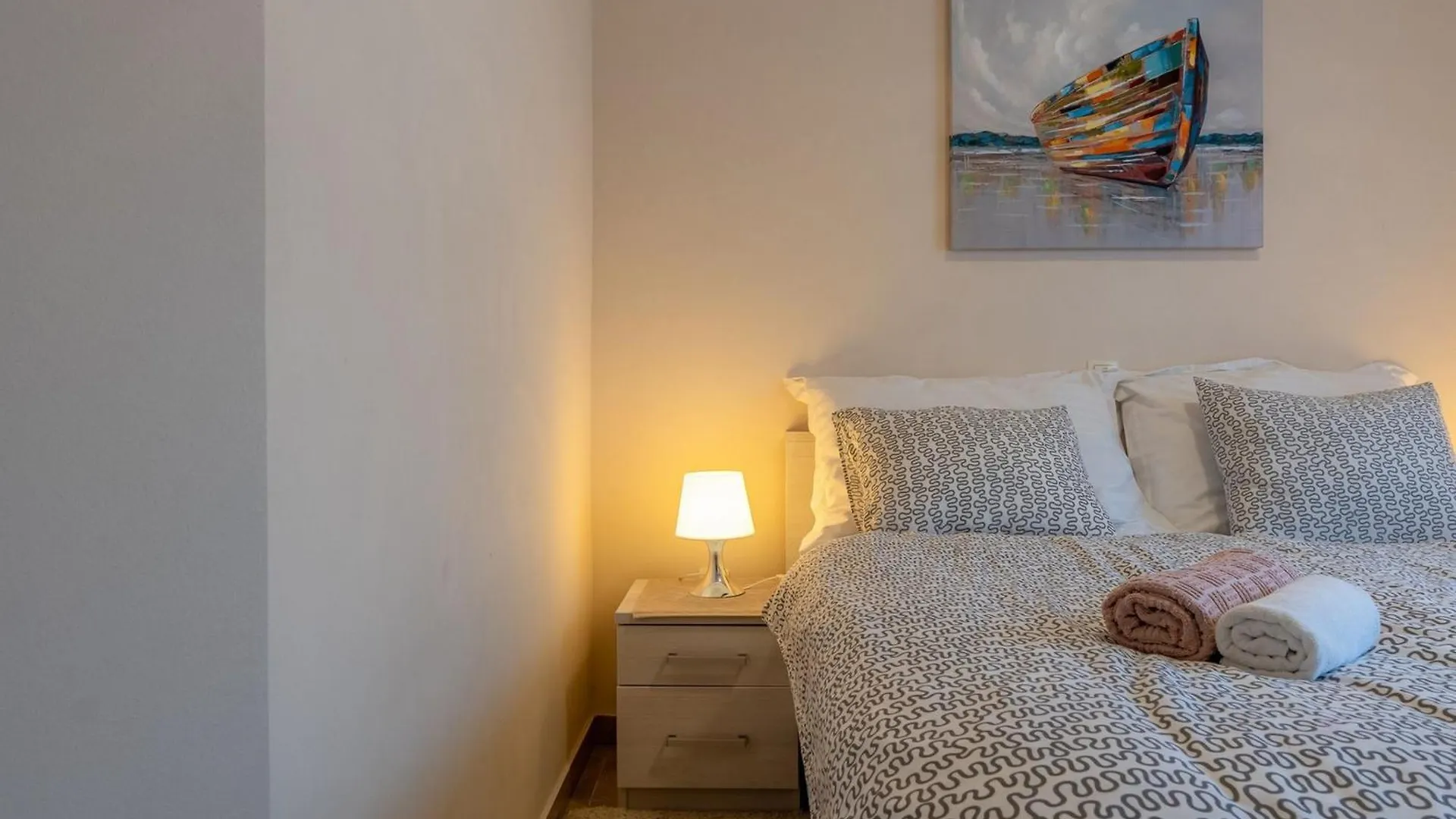 Apartments Sum Mora Vir