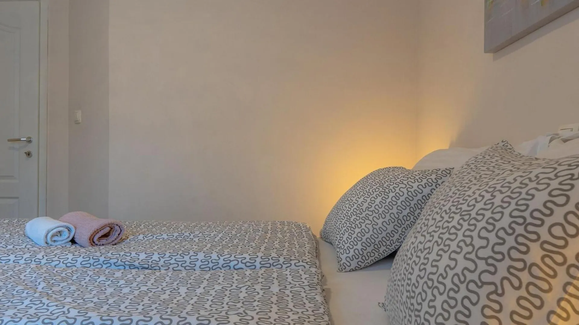 Apartments Sum Mora Vir Croatia