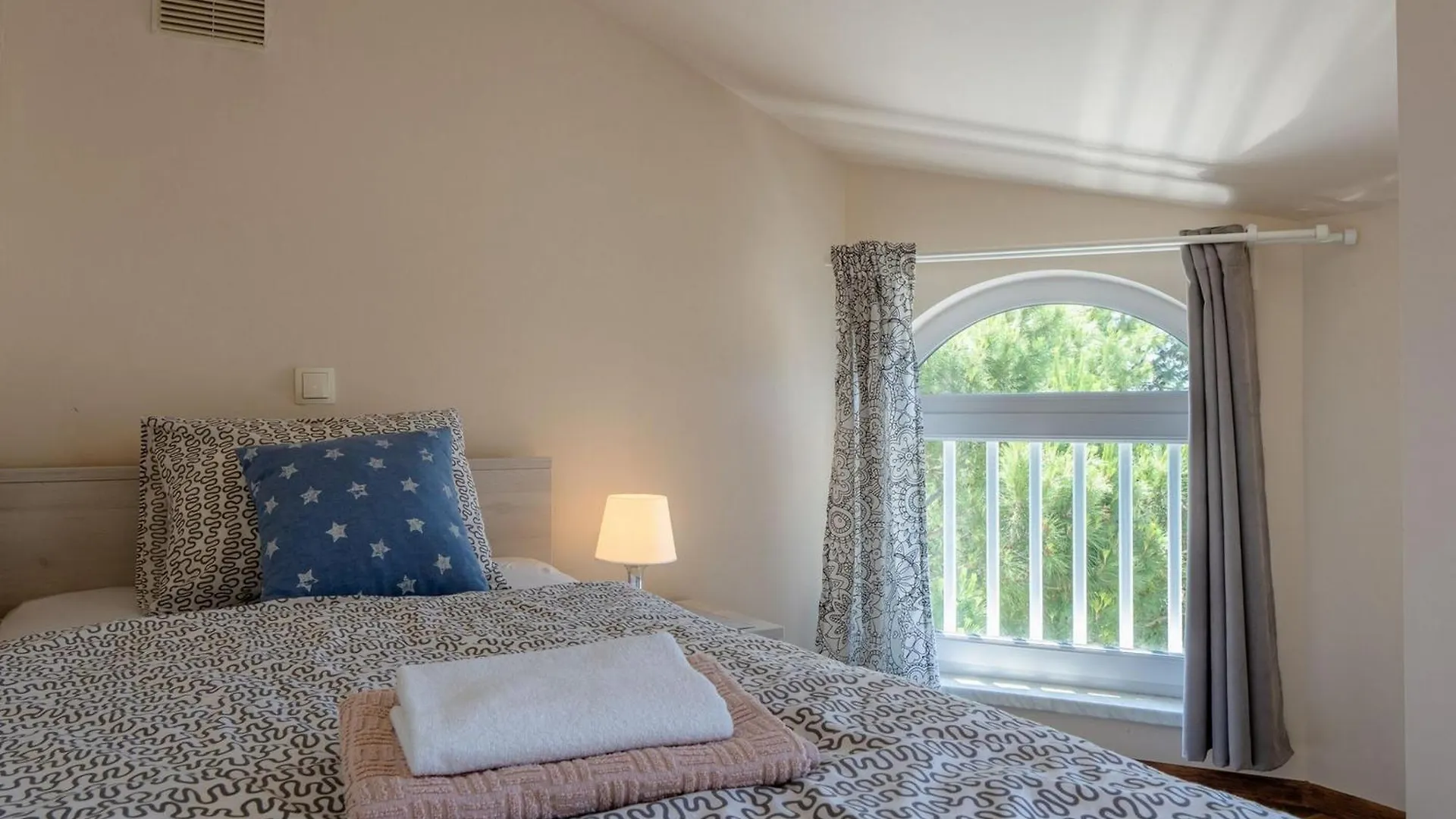 Apartments Sum Mora Vir Croatia