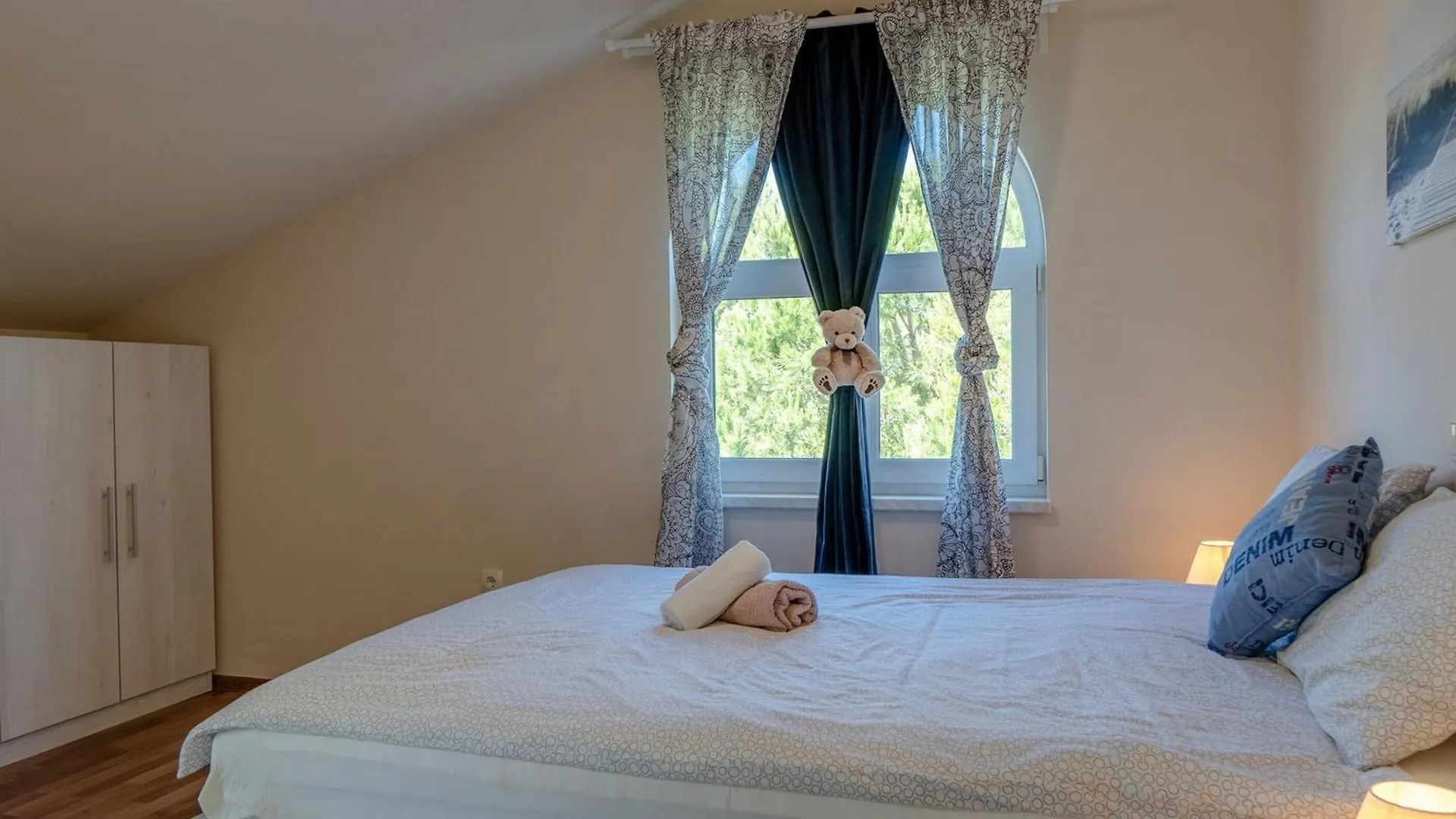 Apartments Sum Mora Vir 0*,  Croatia
