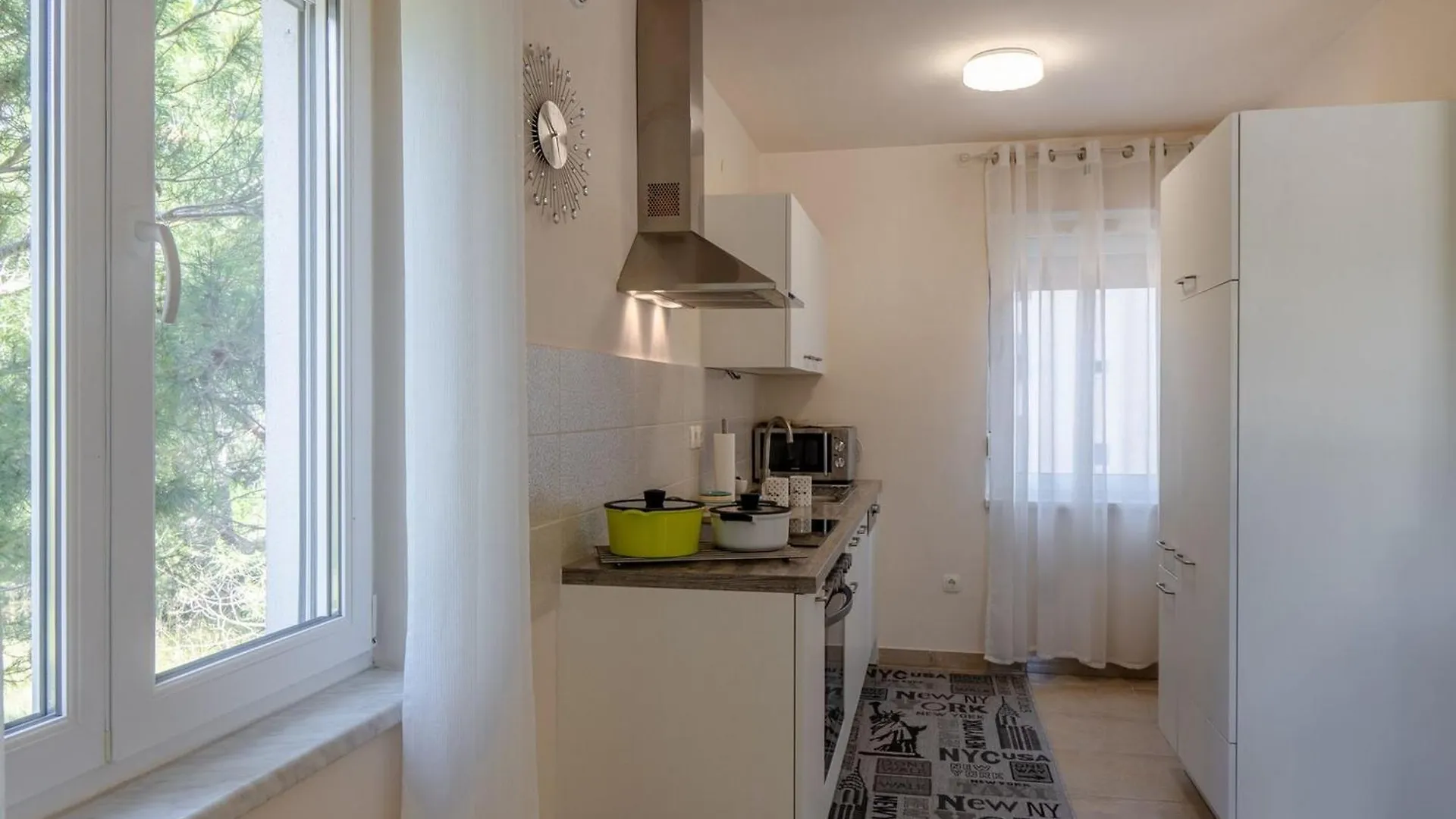 Apartments Sum Mora Vir
