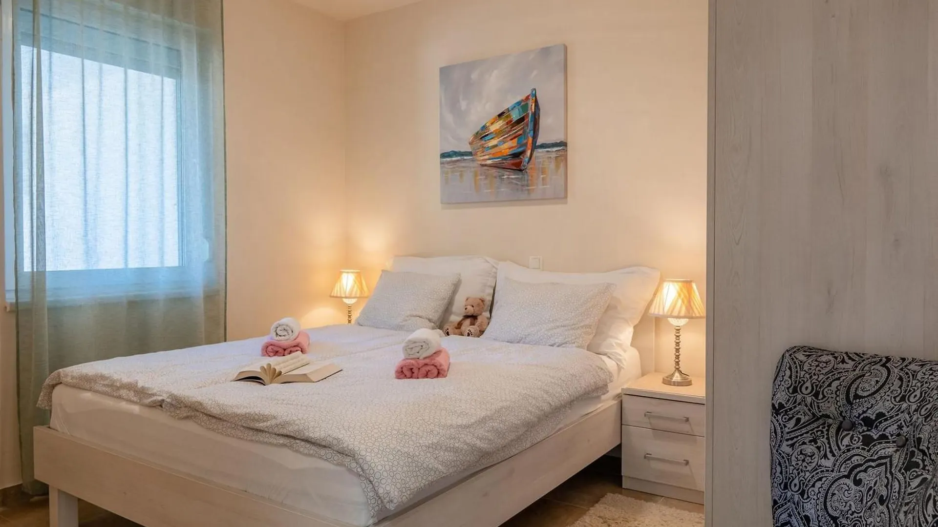 Apartments Sum Mora Vir