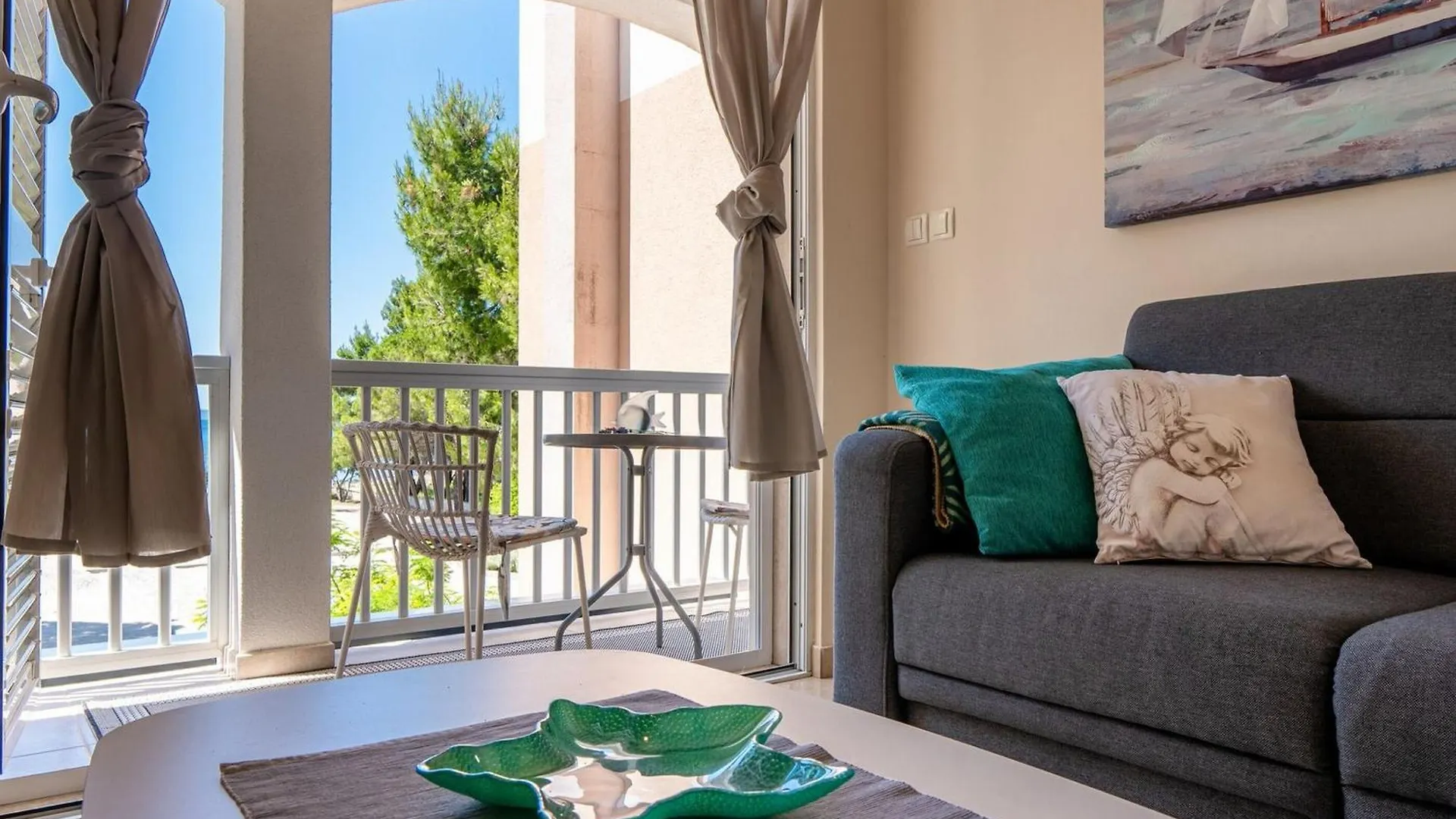 Apartments Sum Mora Vir